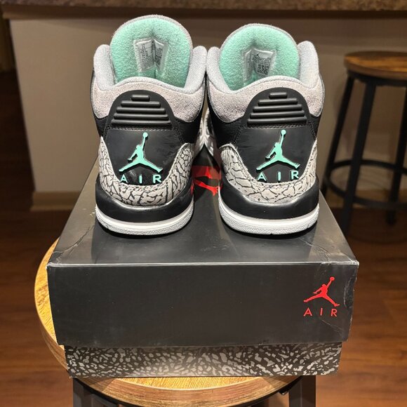 JORDAN 3 RETRO BLACK/GREEN GLOW-WOLF GREY SIZE 7/ GOOD CONDITION ORIGINAL BOX - Picture 3 of 5